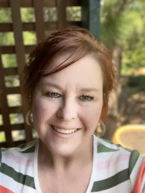Dawn Chavez, Mount Shasta, Real Estate Agent